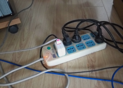 電腦主機打不開